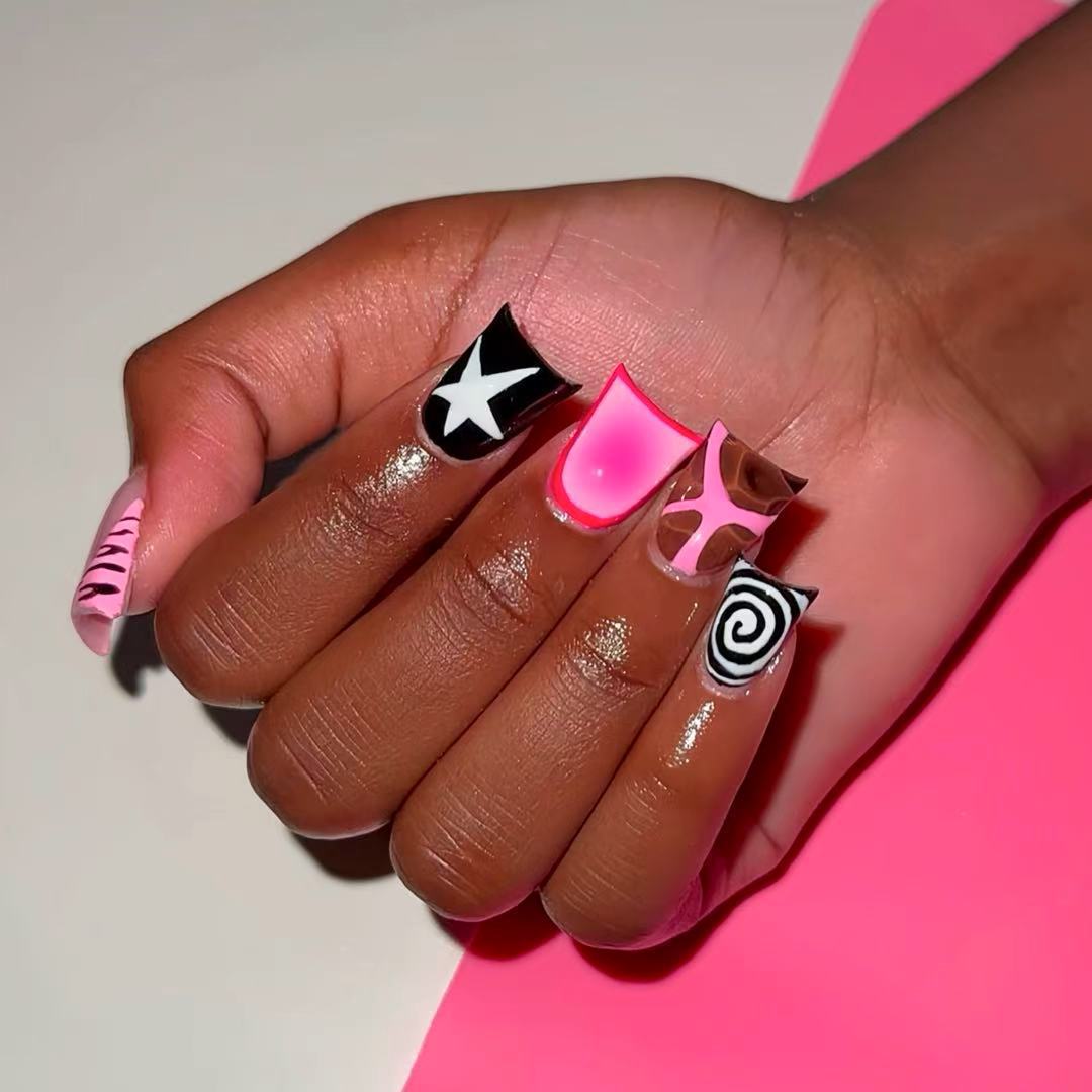 24 Adet Pembe Siyah Ördek Gaga - Nail Art Zebra incelemesi ve fiyatı