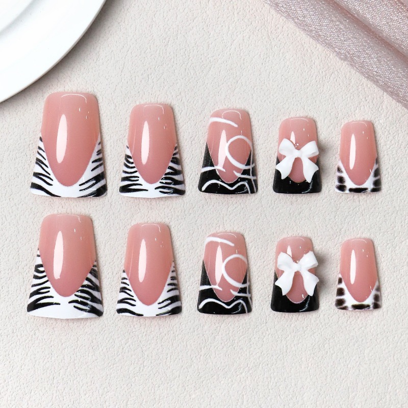 24 Adet Basit Siyah Ördek Gaga - Nail Art Zebra incelemesi ve fiyatı