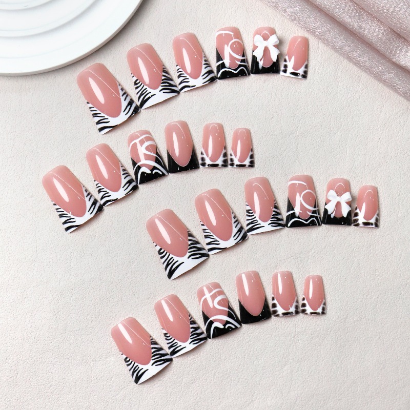24 Adet Basit Siyah Ördek Gaga - Nail Art Zebra incelemesi ve fiyatı