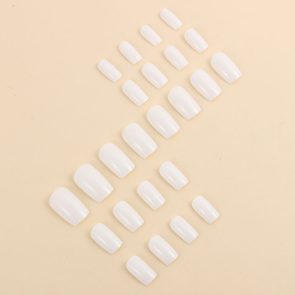 24 Adet Basit Beyaz Takma Tırn - Nail Art Simple Elegant incelemesi ve fiyatı