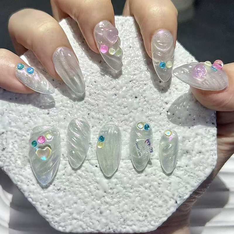 El yapımı tırnaklar üzerinde b - Nail Art Simple Elegant incelemesi ve fiyatı